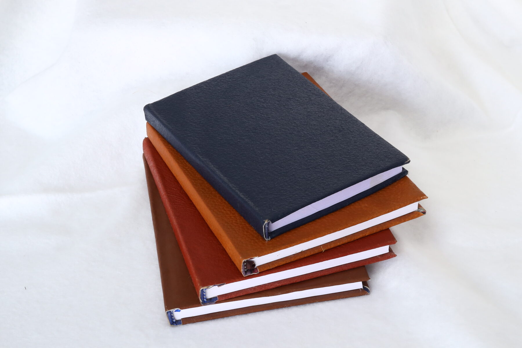Parna areca leather product photography
